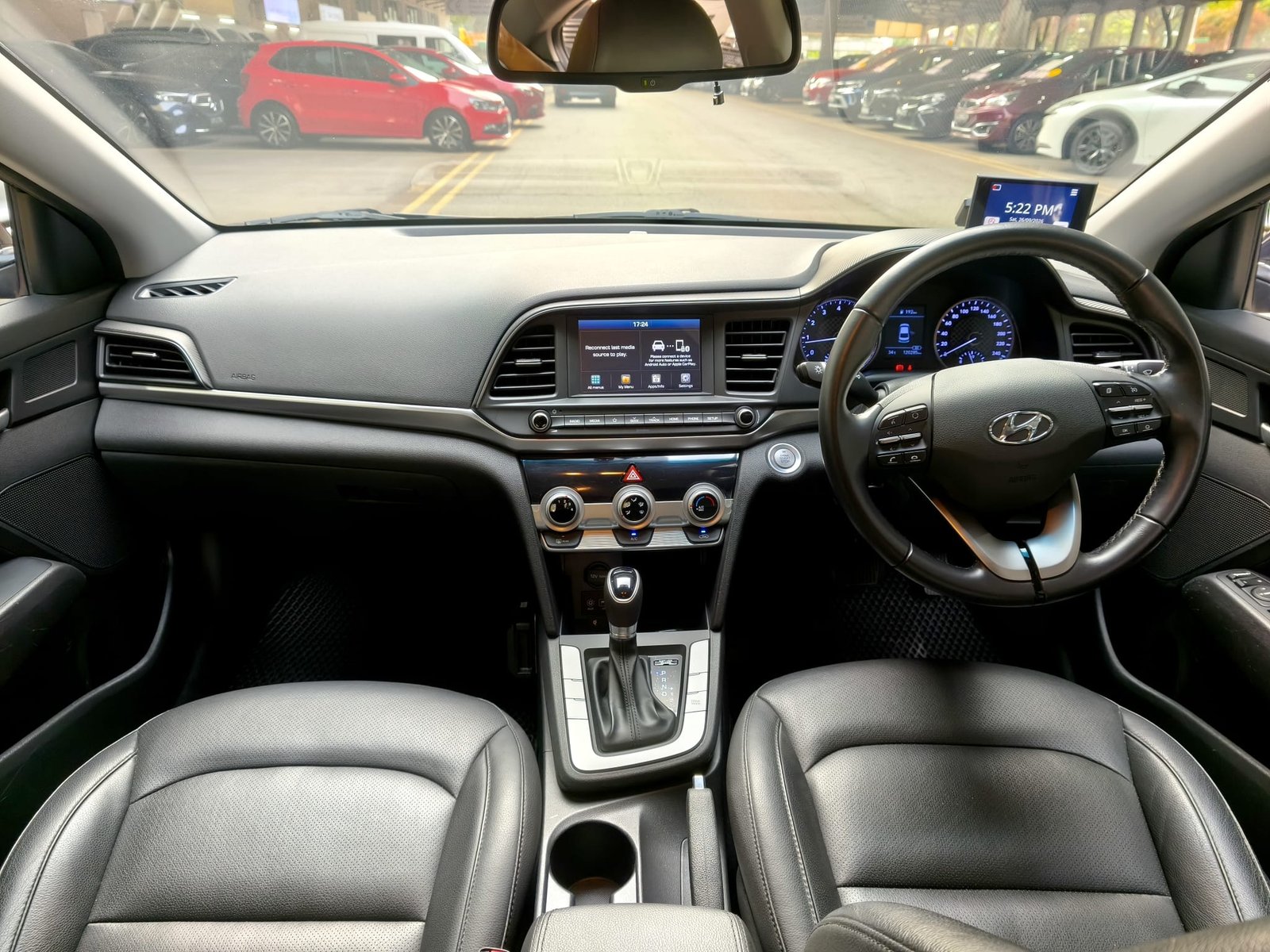 Hyundai Avante 1.6 GLS photo 6